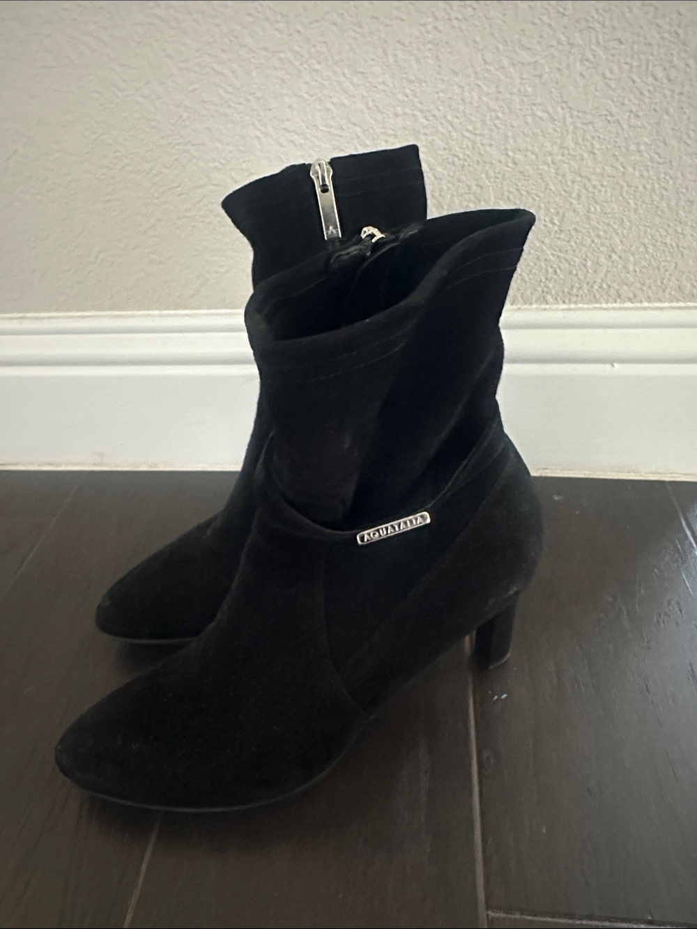 Aquatalia Black Suede Pointed Ankle Boots Made in Italy